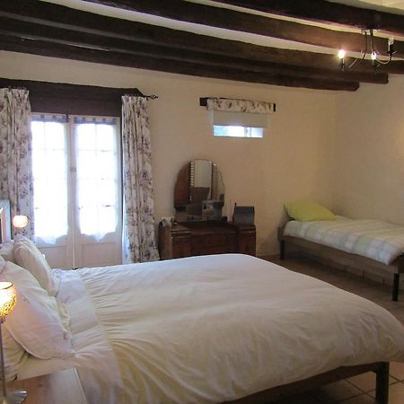 Bed and Breakfast Thesecretgarden-France Saint-Pierre-du-Lorouer Экстерьер фото